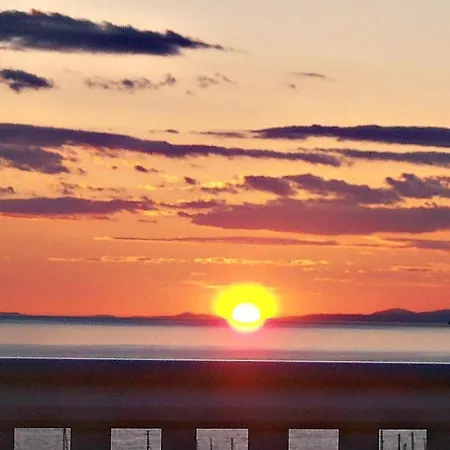 Strandnahe Mit Tollem Ausblick By Interhome Lägenhet Baška Voda