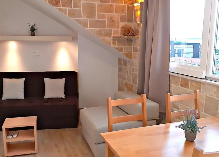 Strandnahe Mit Tollem Ausblick By Interhome Baška Voda