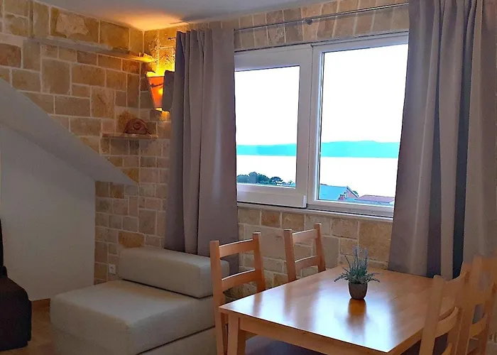 Strandnahe Mit Tollem Ausblick By Interhome * Baška Voda